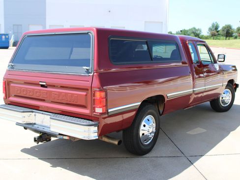 Used 1993 Dodge D/W Truck 250 RWD image 14