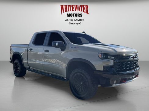 Used 2022 Chevrolet Silverado 1500 ZR2 w/ Technology Package image 7