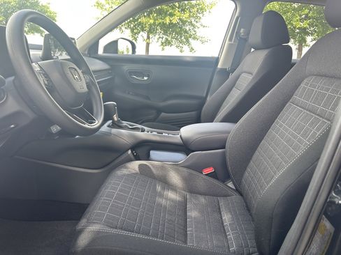 Certified 2026 Honda HR-V LX image 24