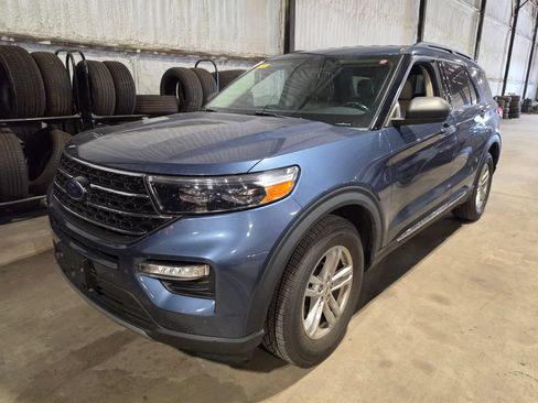Used 2020 Ford Explorer XLT w/ Equipment Group 202A AWD/4WD image 1