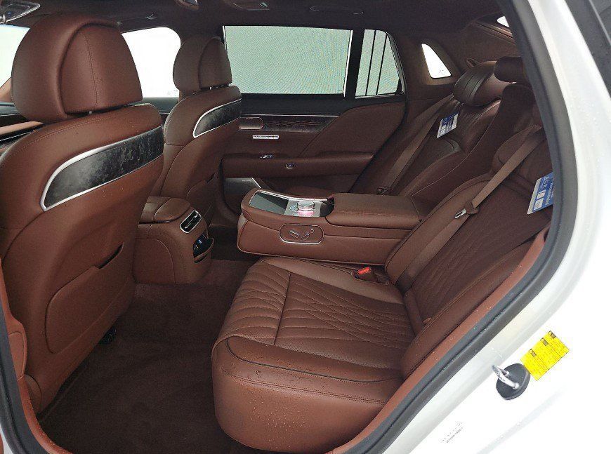 Used 2026 Genesis G90 3.5T AWD/4WD image 11