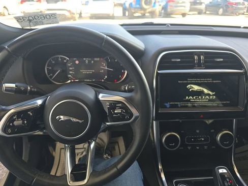 Used 2020 Jaguar XE S image 11