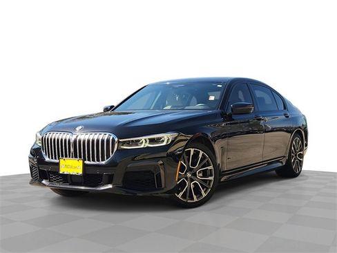Used 2022 BMW 740i xDrive 740i xDrive w/ M Sport Package image 1