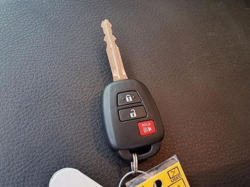 Used 2022 Toyota Tacoma SR5 image 26