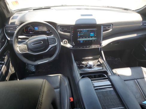 Used 2022 Jeep Wagoneer Series III image 10