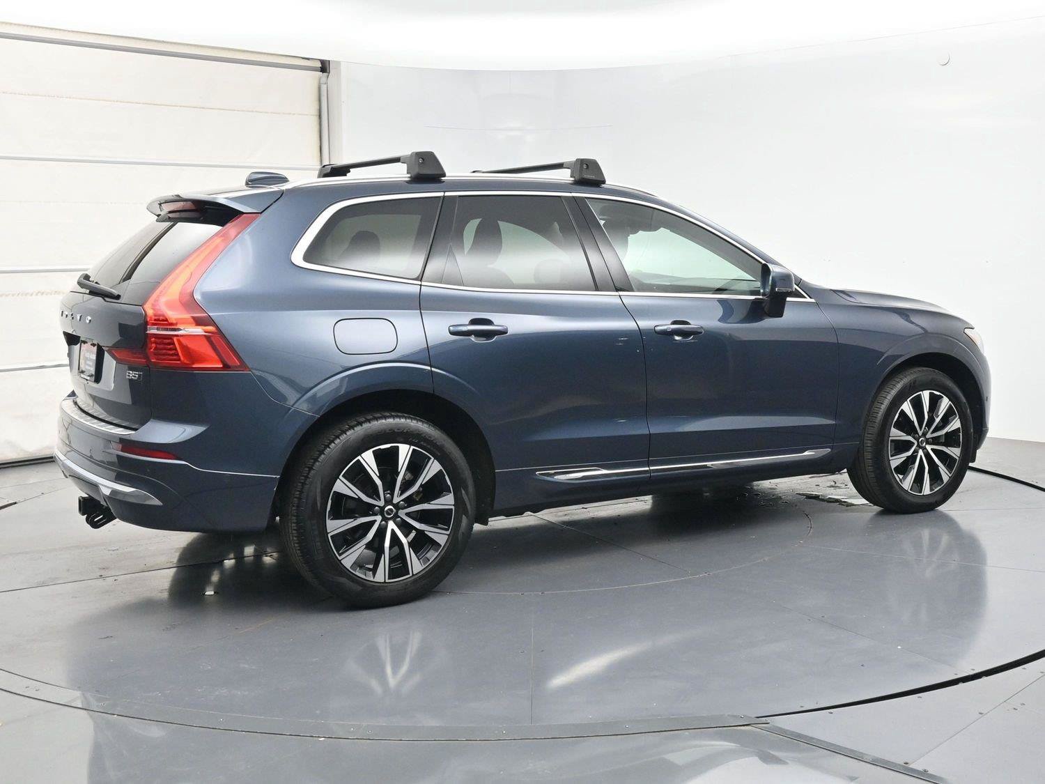 Used 2023 Volvo XC60 B5 Plus w/ Climate Package AWD/4WD image 29