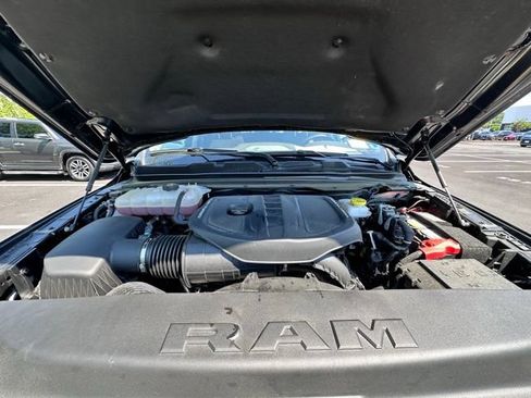 Used 2025 RAM 1500 Limited AWD/4WD image 15