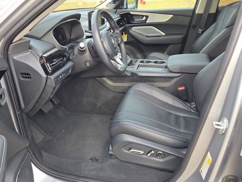 Certified 2025 Acura MDX w/ Technology Package image 26