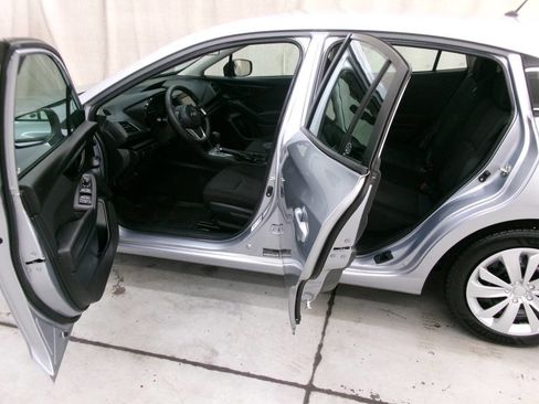 Used 2020 Subaru Impreza 2.0i image 11