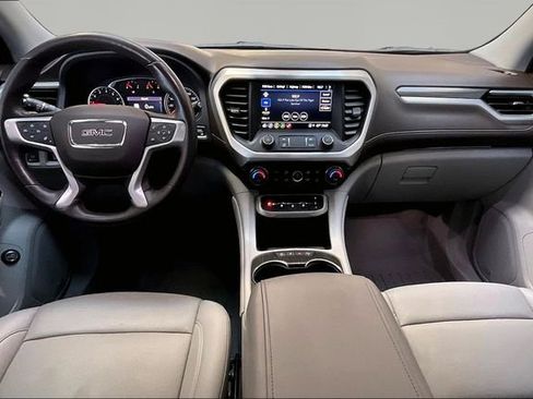 Used 2021 GMC Acadia SLT w/ Preferred Package image 7