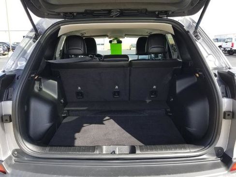 Used 2020 Jeep Cherokee Latitude Plus image 4