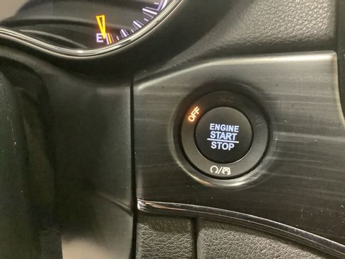 Certified 2020 Jeep Grand Cherokee Limited w/ Luxury Group II image 22