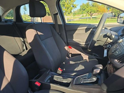 Used 2016 Ford Focus S image 19