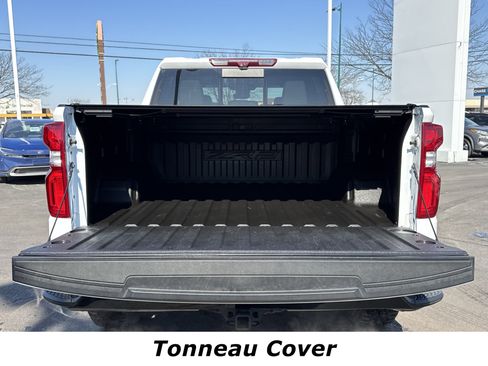 Used 2022 Chevrolet Silverado 1500 ZR2 w/ Technology Package image 13