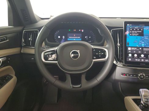 Used 2026 Volvo XC90 B6 Plus w/ Protection Package Premier AWD/4WD image 16