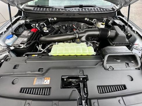 New 2025 Lincoln Navigator L Reserve AWD/4WD image 28