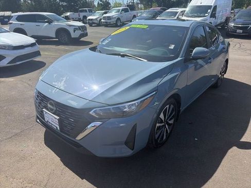 Used 2024 Nissan Sentra SV w/ SV Premium Package FWD image 7
