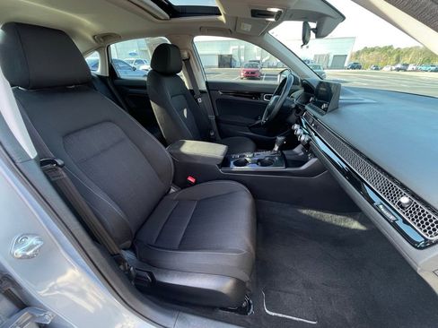 Used 2023 Honda Civic EX image 32