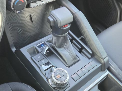 Used 2024 Toyota Tacoma TRD Off-Road AWD/4WD image 22