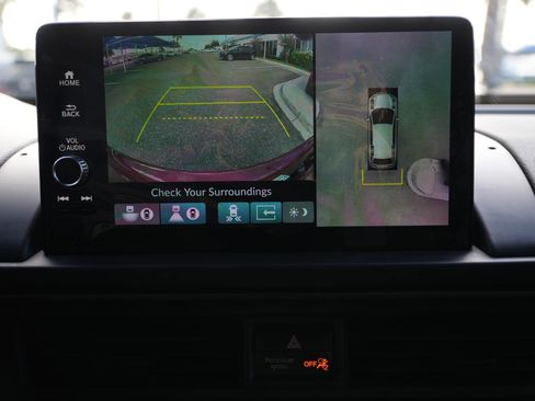 Used 2025 Honda Pilot TrailSport image 30