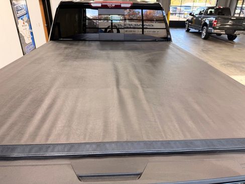 Used 2024 GMC Sierra 2500 AT4 w/ AT4 Premium Plus Package image 15