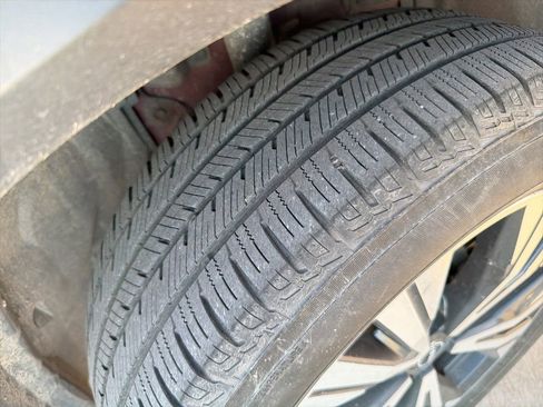 Used 2023 Nissan Rogue SV image 5