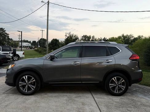 Used 2017 Nissan Rogue SL w/ SL Premium Package AWD/4WD image 2