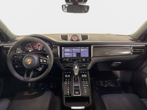 Used 2026 Porsche Macan GTS w/ Premium Package Plus (PU3) AWD/4WD image 37