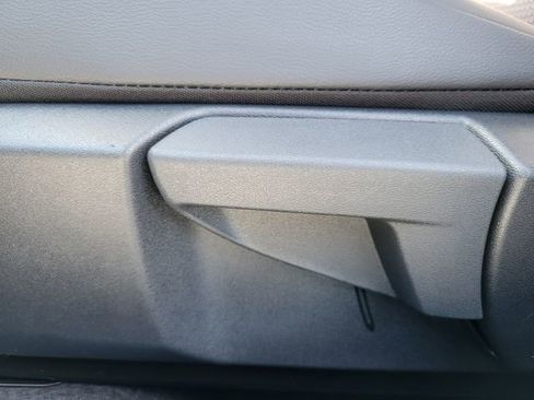 New 2025 Nissan Kicks SR image 16