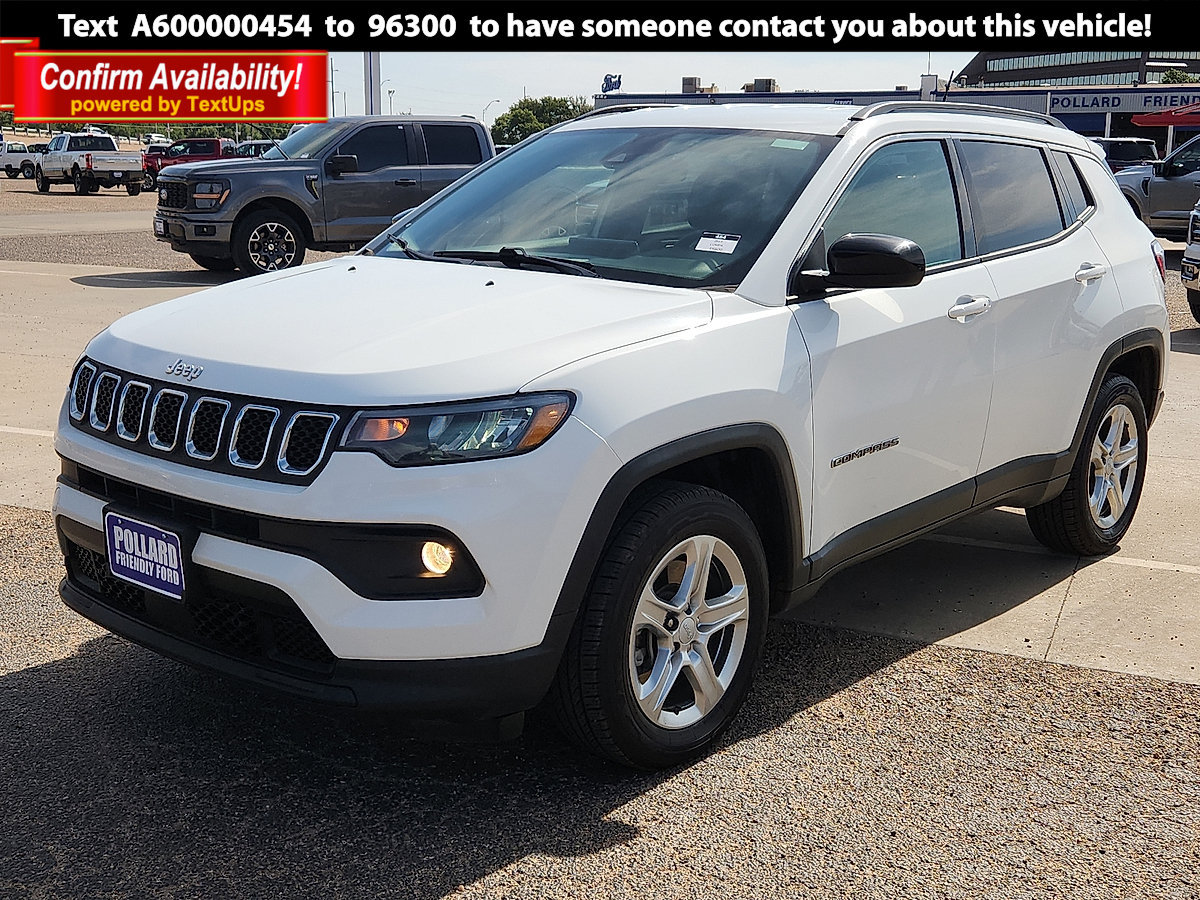 Used 2023 Jeep Compass Latitude AWD/4WD image 1