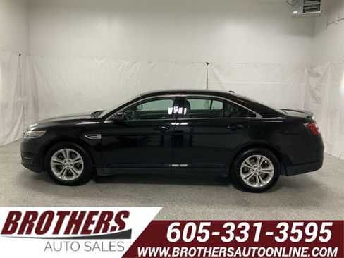 Used 2018 Ford Taurus SEL w/ Equipment Group 201A AWD/4WD image 1