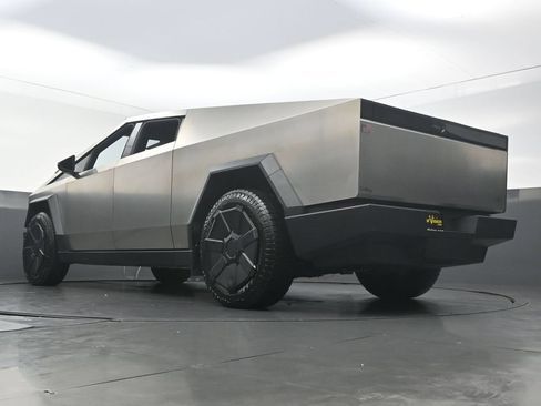 Used 2024 Tesla Cybertruck Cyberbeast AWD/4WD image 42