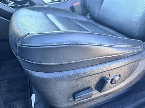 Used 2025 Kia Telluride S image 22