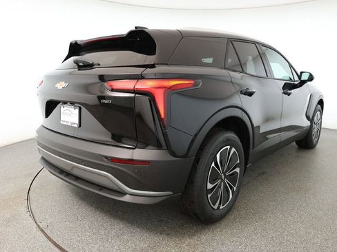 Used 2025 Chevrolet Blazer EV LT image 4