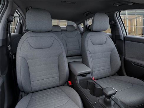 New 2025 Kia K4 EX image 15
