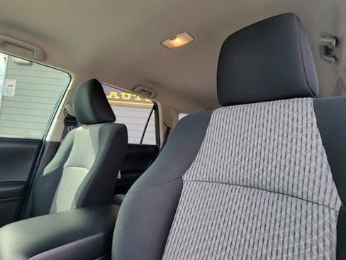 Used 2018 Toyota 4Runner SR5 image 30