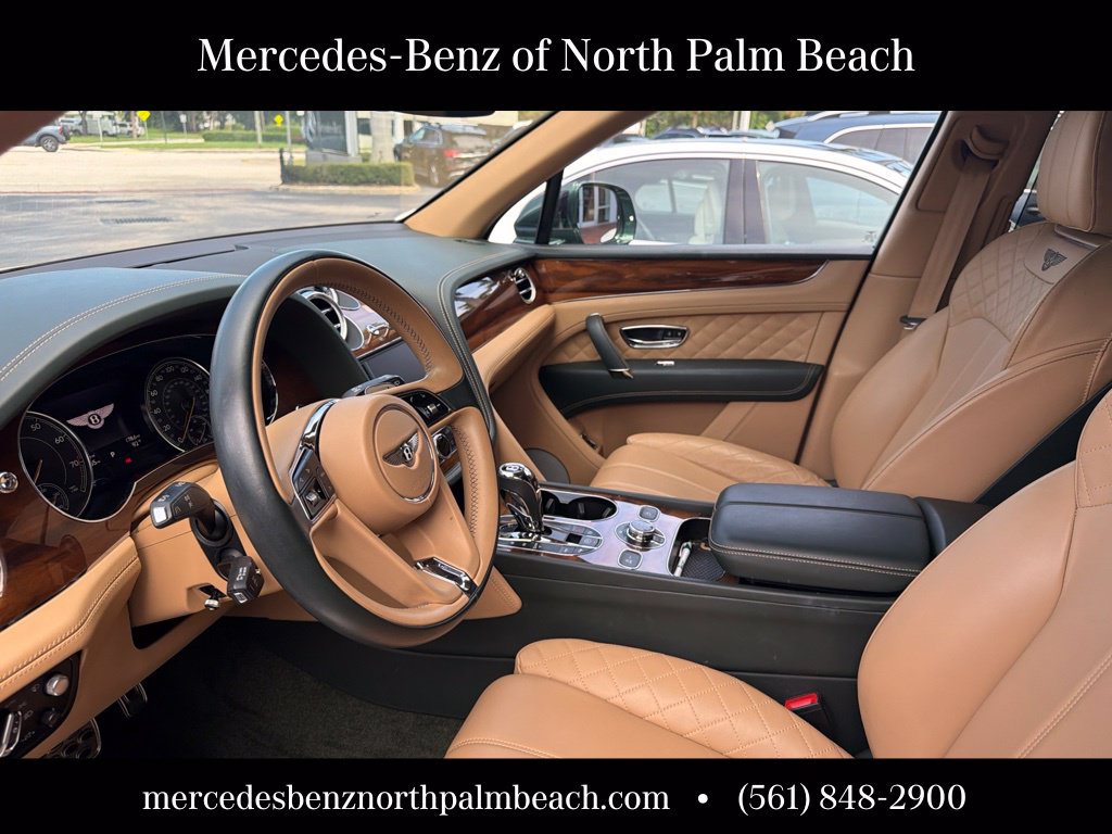 Used 2019 Bentley Bentayga AWD/4WD image 4