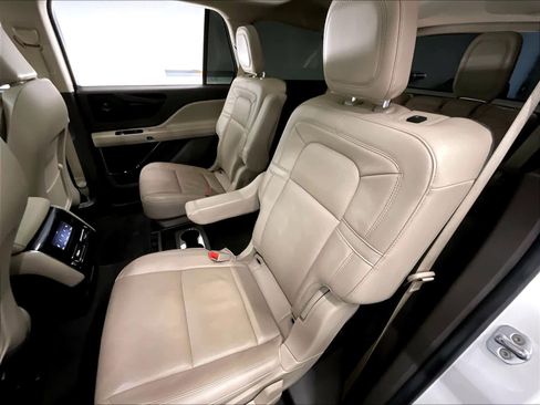 Used 2022 Lincoln Aviator Reserve w/ Equipment Group 201A image 27
