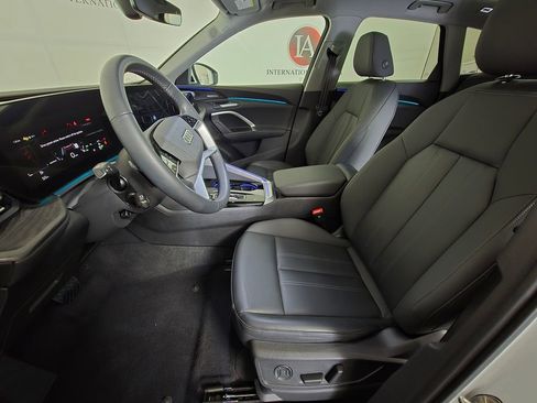 Certified 2025 Audi Q5 Premium Plus w/ Premium Plus image 16