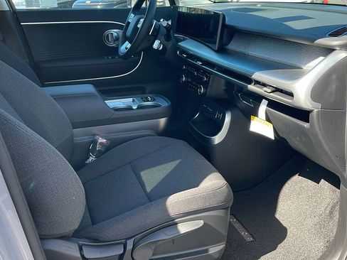 New 2026 Hyundai Ioniq 9 S image 32