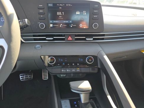 New 2025 Hyundai Elantra Sport image 12