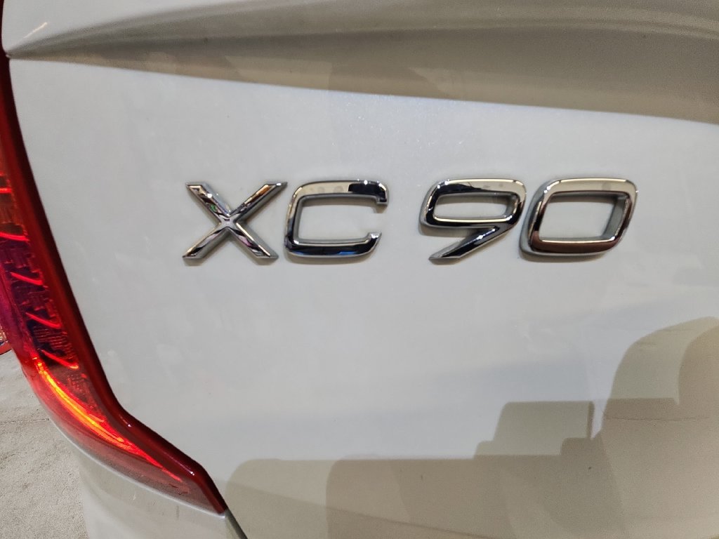Used 2024 Volvo XC90 B6 Plus w/ Protection Package Premier AWD/4WD image 40