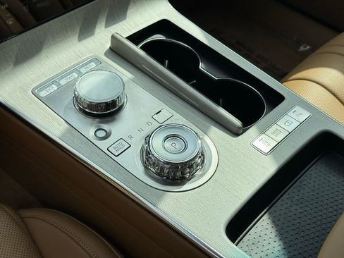 Used 2025 Genesis G80 2.5T Advanced image 20