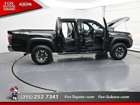 Used 2023 Toyota Tacoma TRD Off-Road image 35
