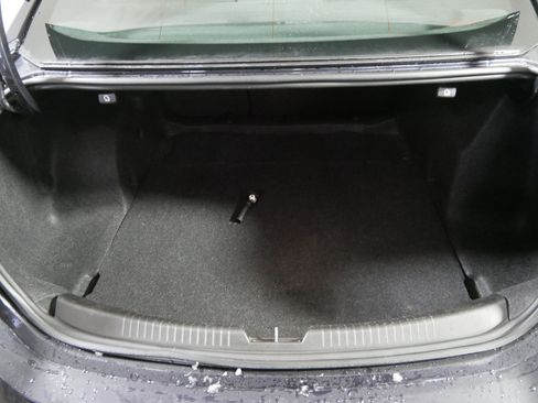 Used 2023 Chevrolet Malibu LT image 18