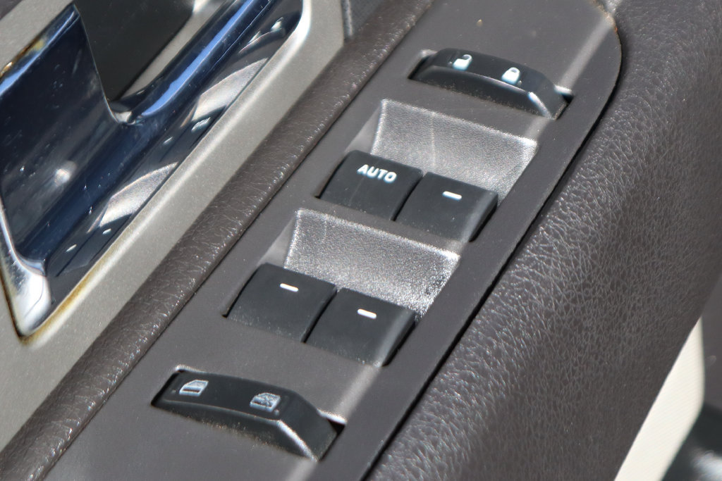 Used 2010 Ford F150 Raptor AWD/4WD image 15