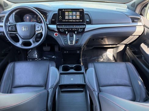 Used 2025 Honda Odyssey Sport-L image 16