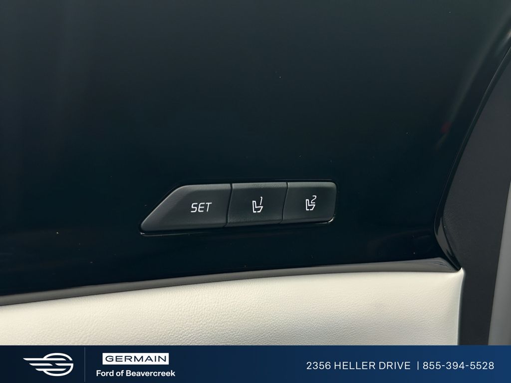 Used 2024 Kia Carnival SX Prestige FWD image 14