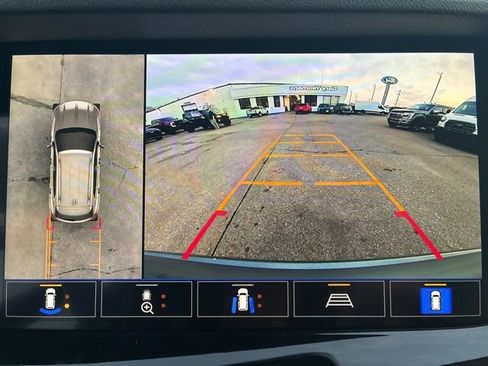 Used 2023 Buick Envision Avenir image 36