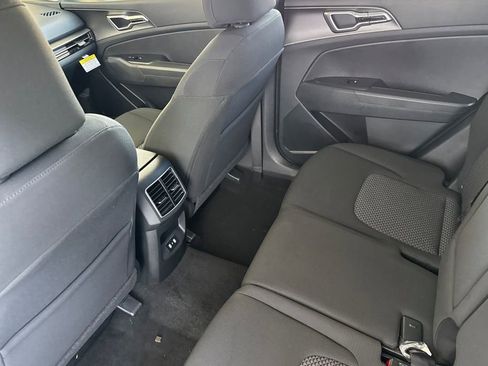 New 2026 Kia Sportage LX AWD/4WD image 12